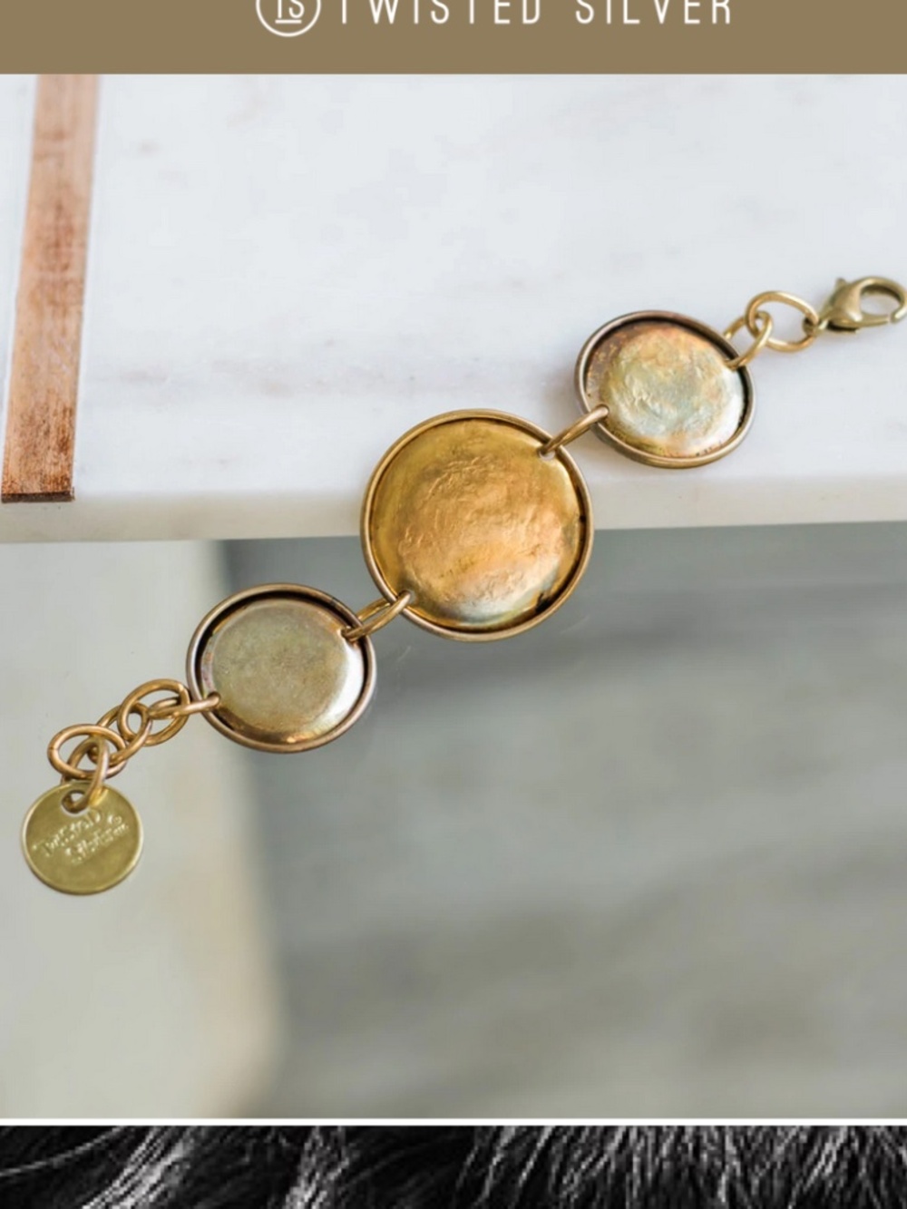 NWOT Circle bracelet